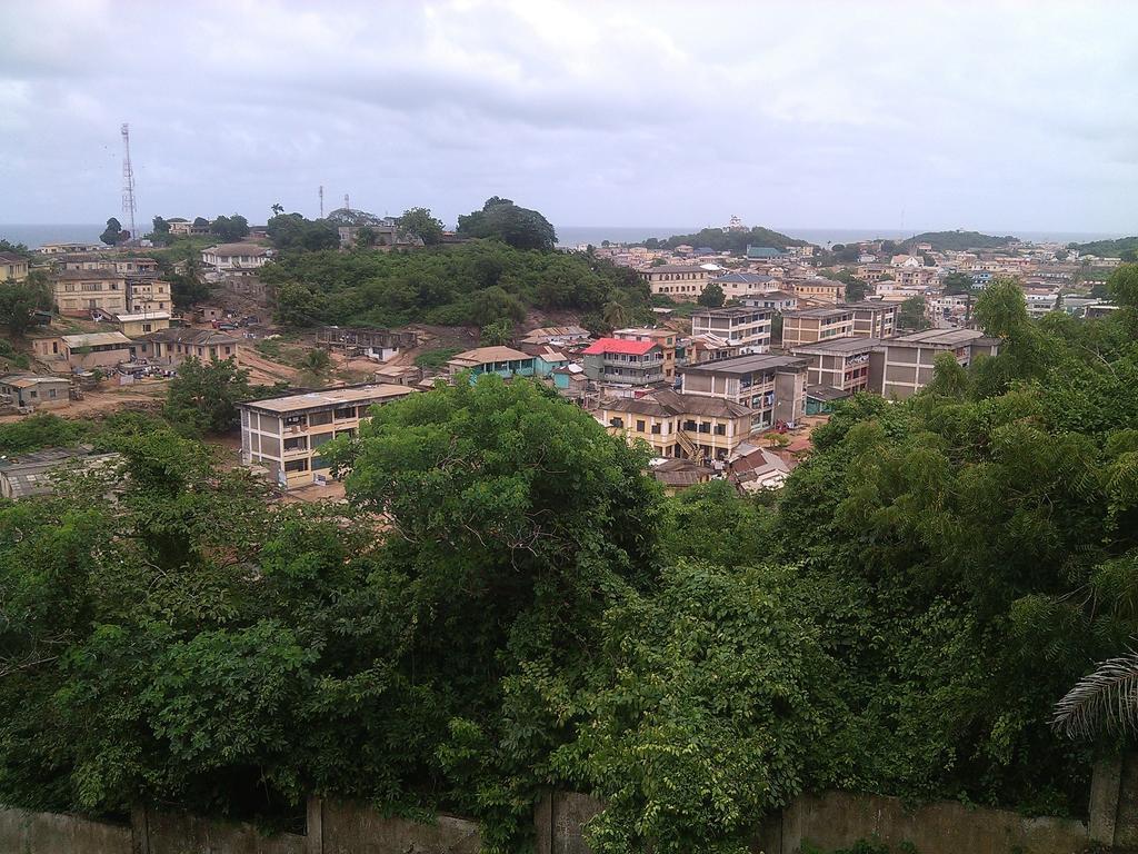 Nana Bema Hotel Cape Coast Exterior foto